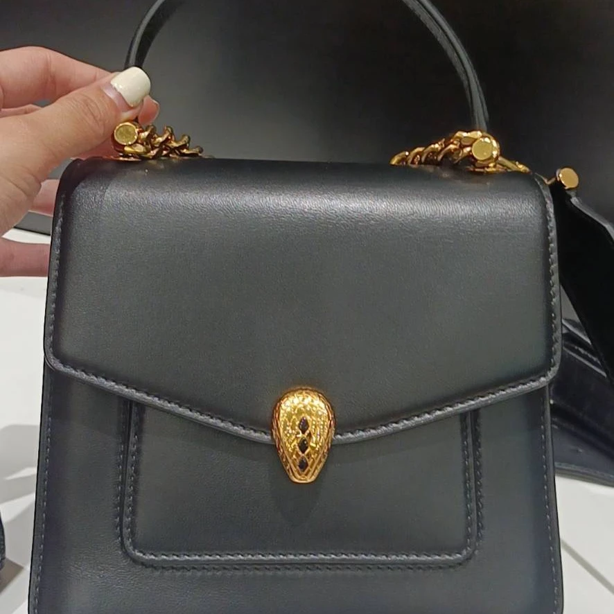 95新 BVLGARI/宝格丽 蛇头风琴包手提款小号黑色/TS013379