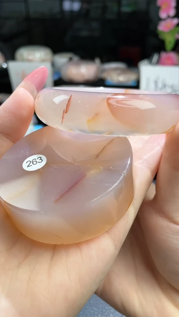 【闪购商品】石英质玉手镯未镶嵌59/263