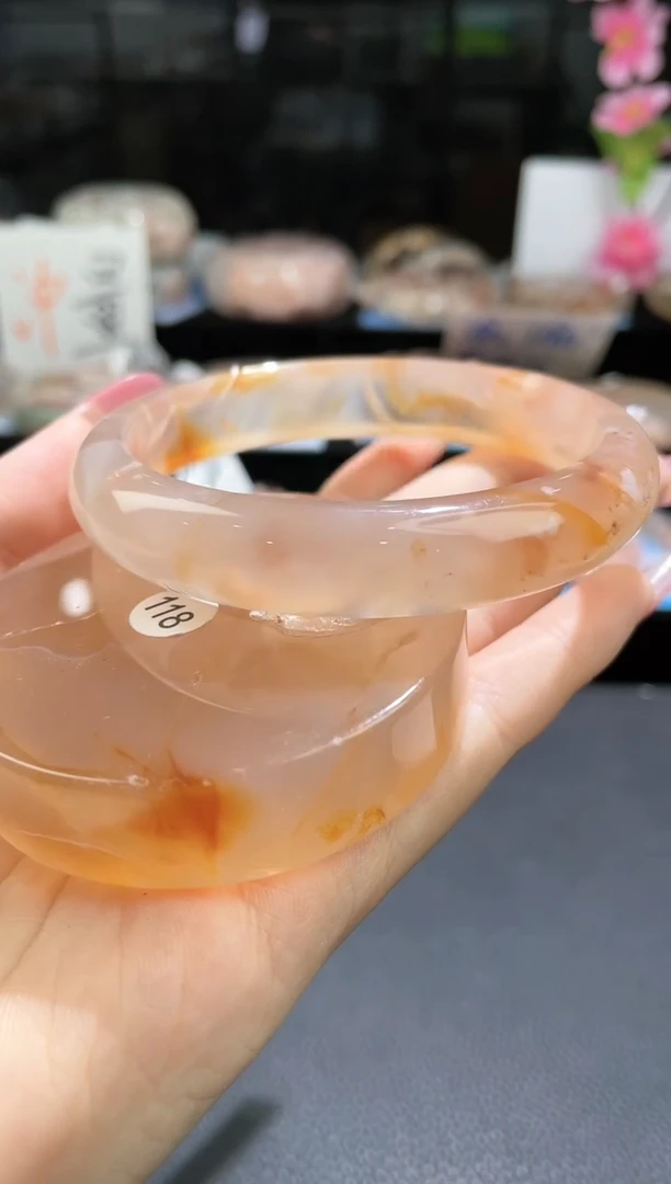 【闪购商品】石英质玉手镯未镶嵌61/118