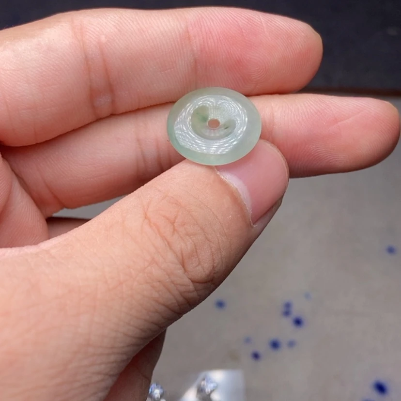 【闪购商品】翡翠颈饰未镶嵌