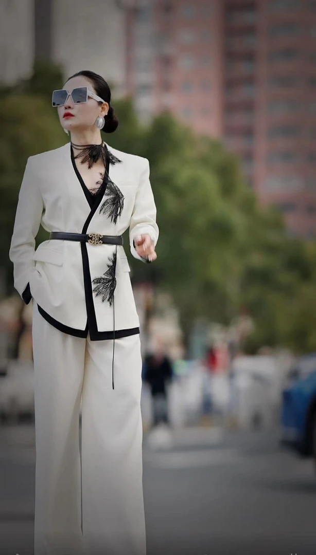 【U are U 国际】设计师套装大气优雅女神气质