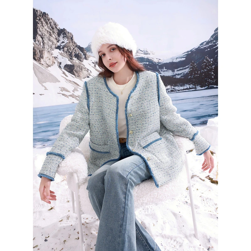 三彩2023冬季新款香风羽绒服轻薄白鹅绒外套圆领宽松优雅气质女