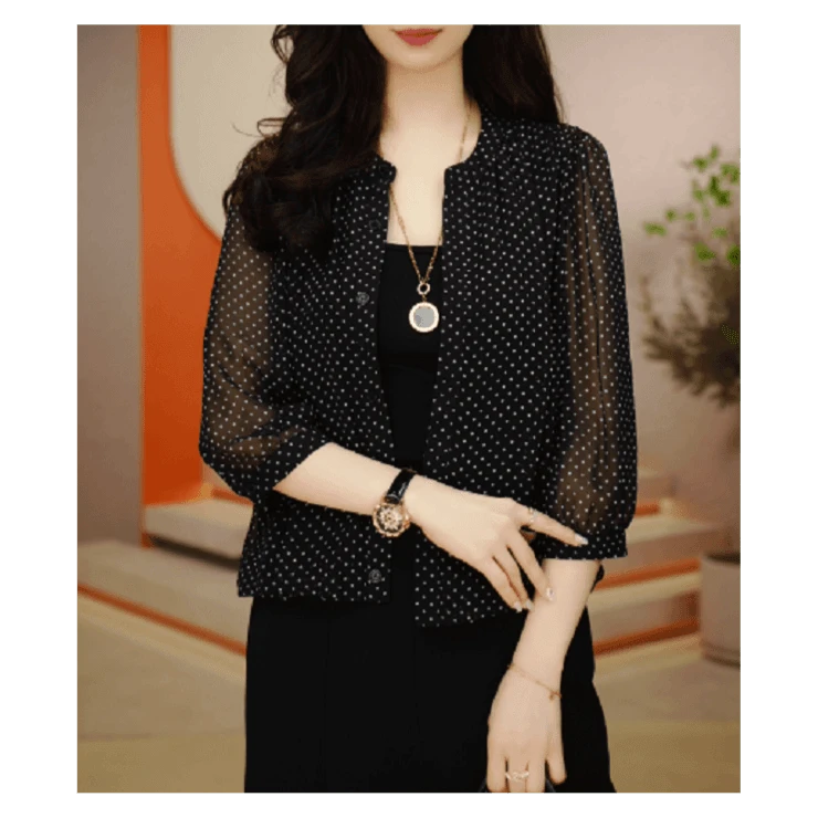 新款高端印花洋气花色上衣显瘦显白百搭减龄女款