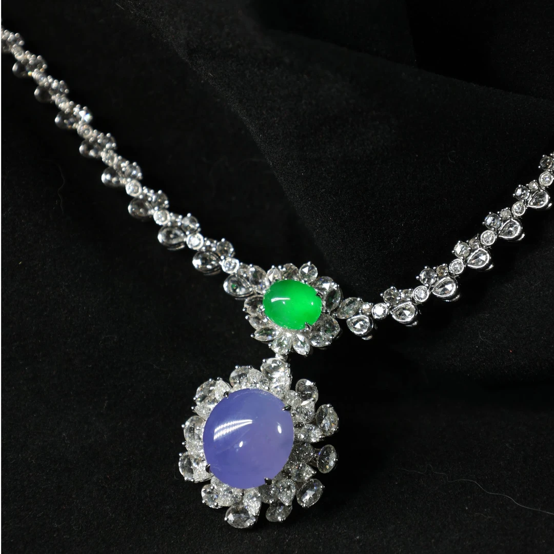 天然缅甸A货翡翠-蛋面，豪华时尚气质满钻紫色高冰精致精美奢华