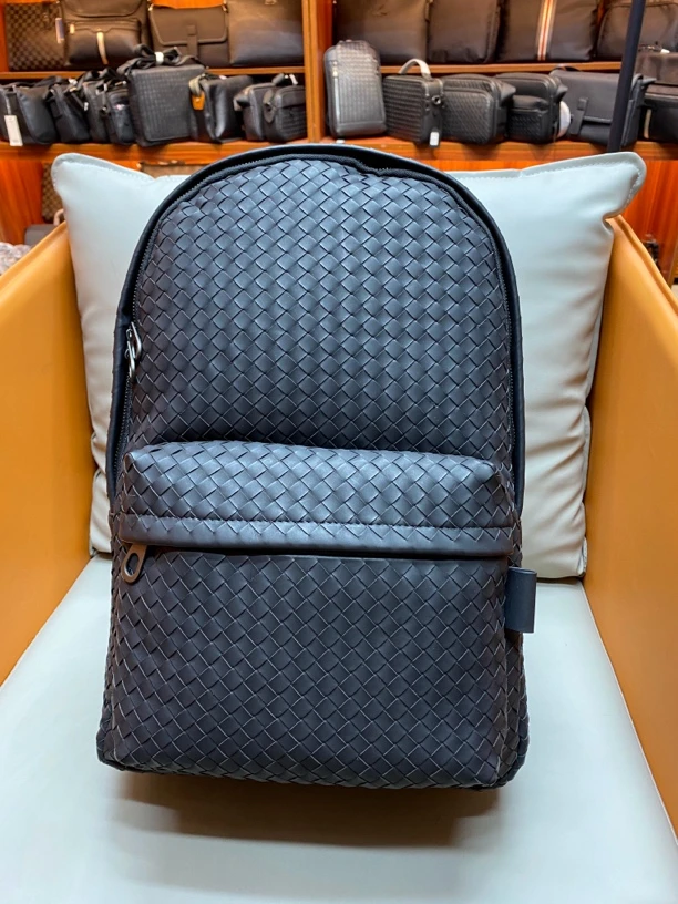 高品质男士新款手工编织大号双肩包黑色百搭时尚