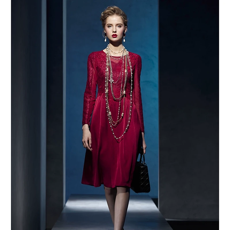 秋冬新款高级感蕾丝重工刺绣气质连衣裙 伊8237F