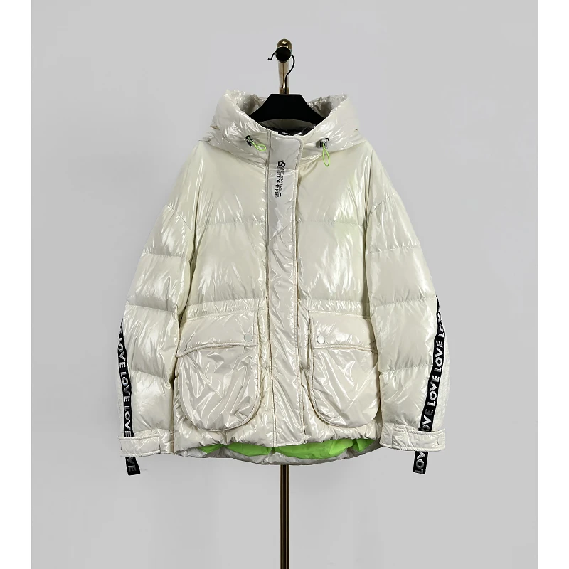 台湾品牌折扣秋冬新款鹅绒服 妮3955H