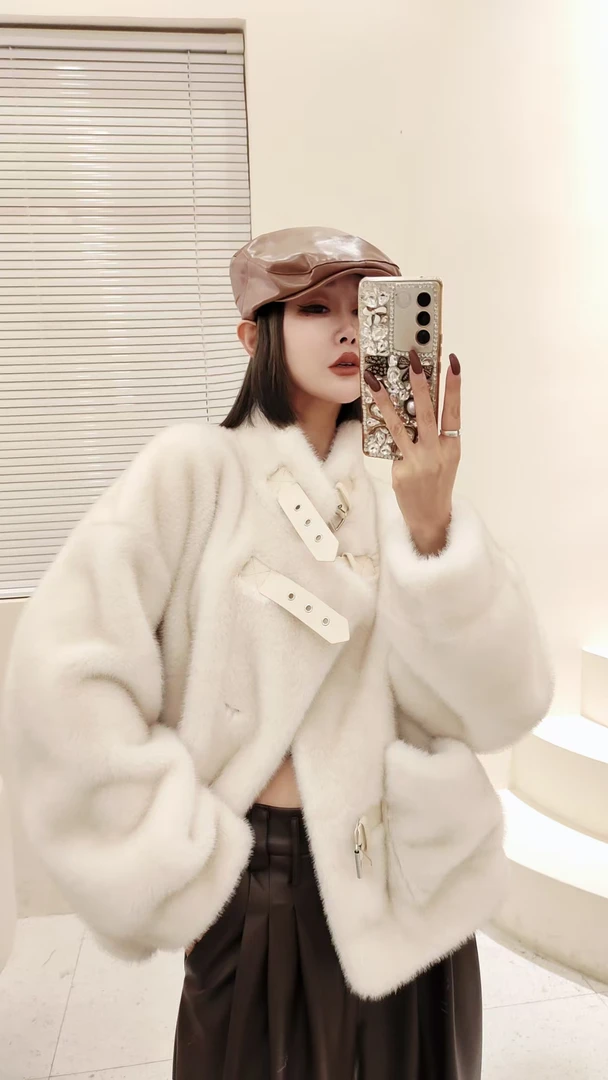 环保皮毛一体外套