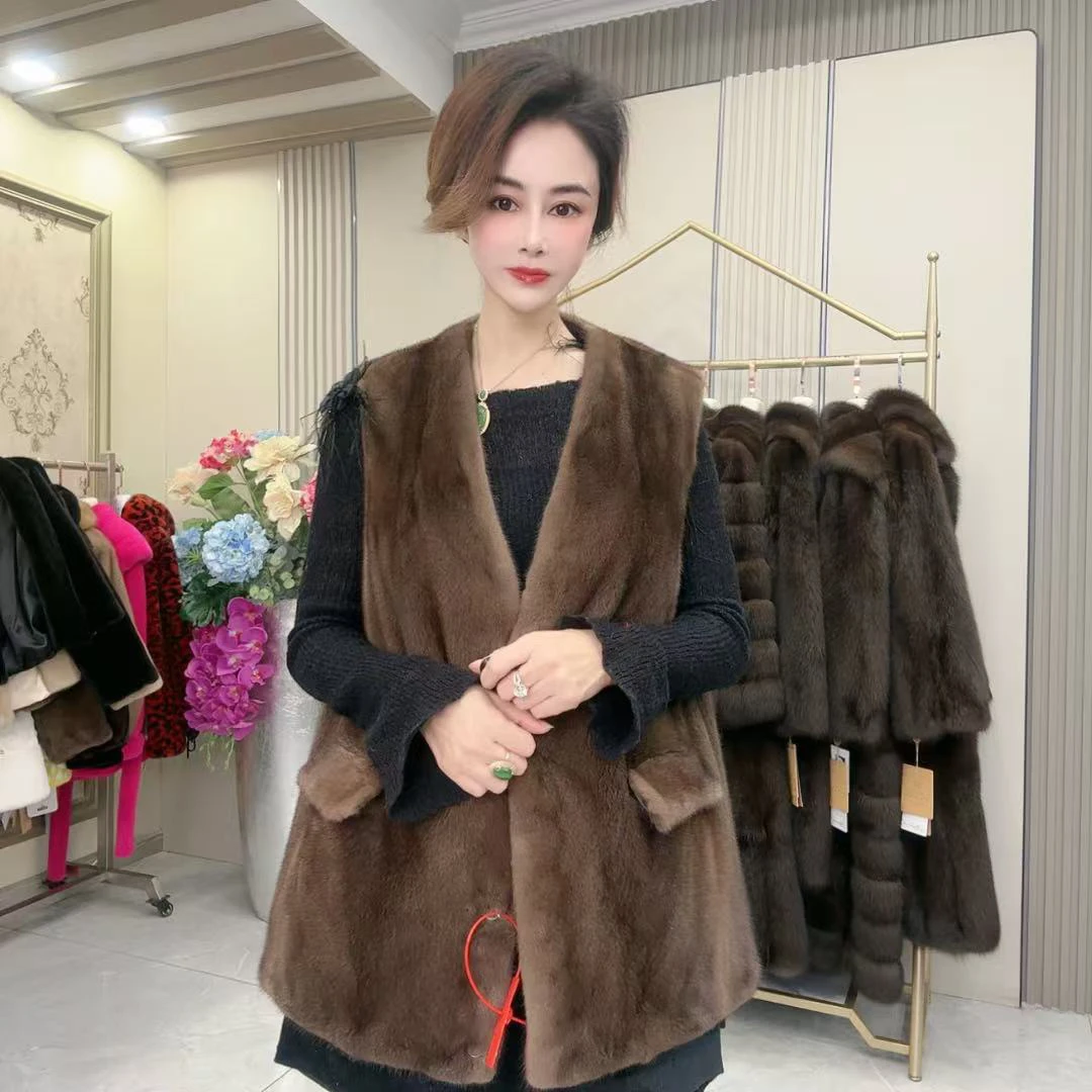 2402皇家贵夫人冬季新款时尚咖啡色皮草马甲外套CB-衣长70cm