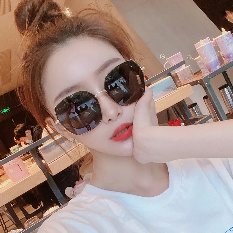 女士墨镜女生新款百搭潮个性大圆脸显瘦防紫外线偏光时尚太阳眼镜