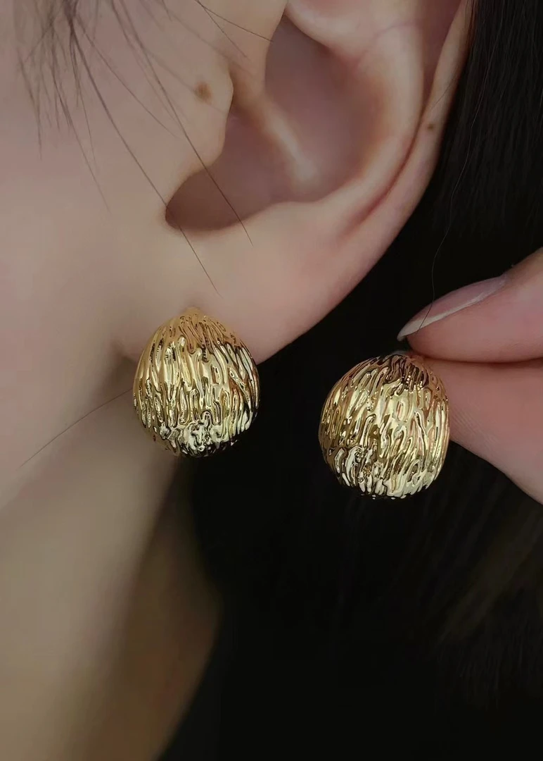 【大月亮爆款耳钉】时尚潮流百搭（一对）