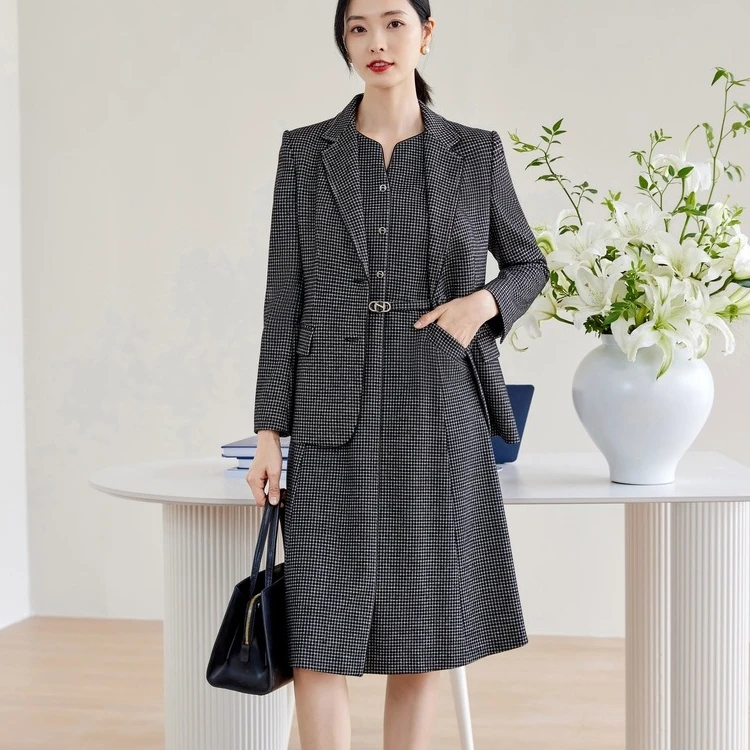 娜尔思秋冬新款通勤绵羊毛长袖单排扣西装领西装外套NA02257W0