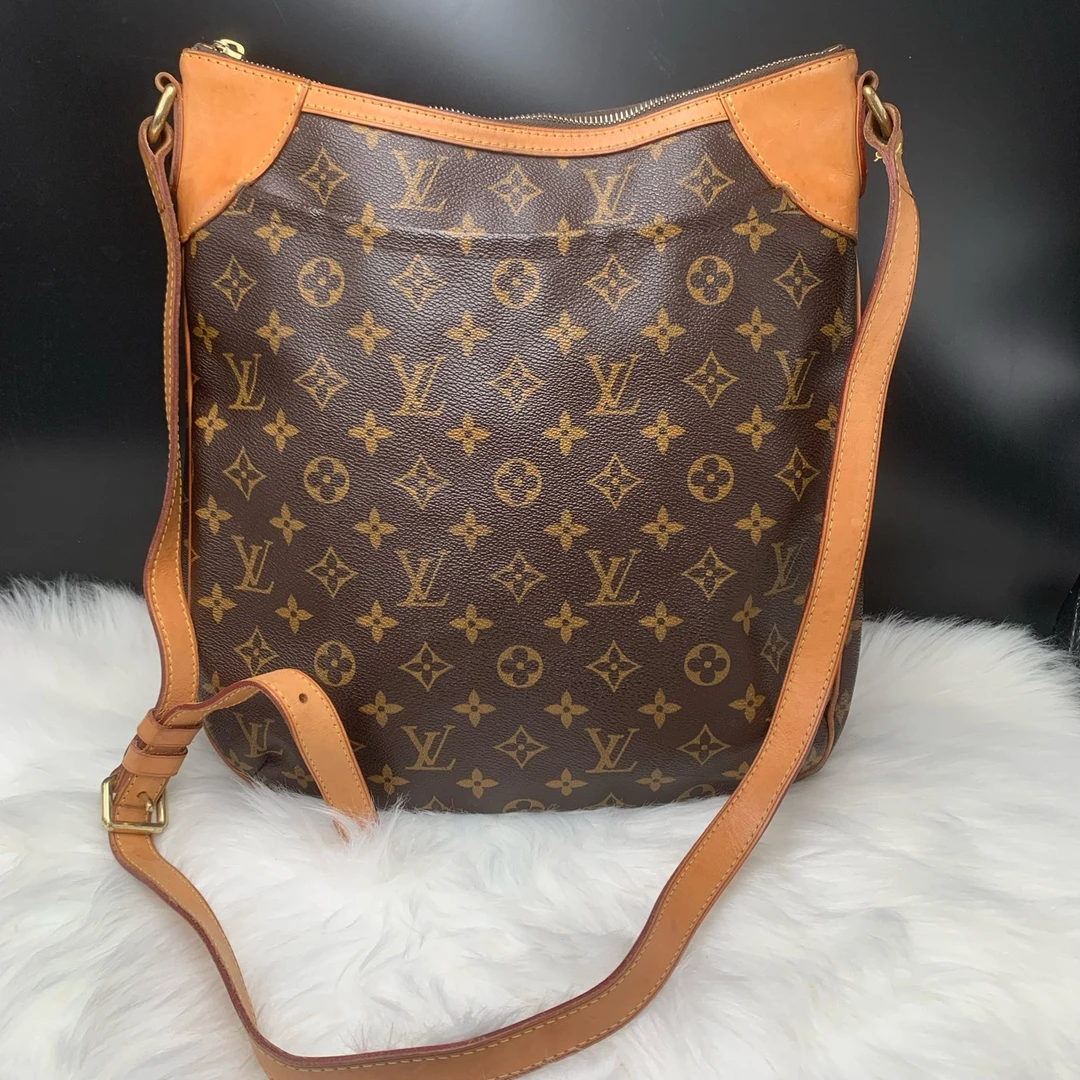 90新 LouisVuitton/路易威登 中古斜挎包（003923）