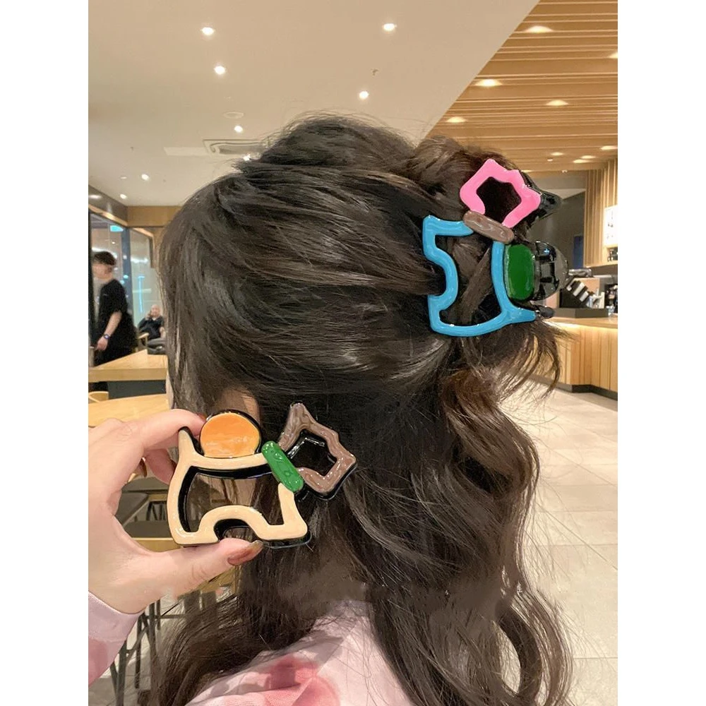 多巴胺小狗盘发鲨鱼夹美拉德镂空狗狗抓夹网红2024新款头发夹子
