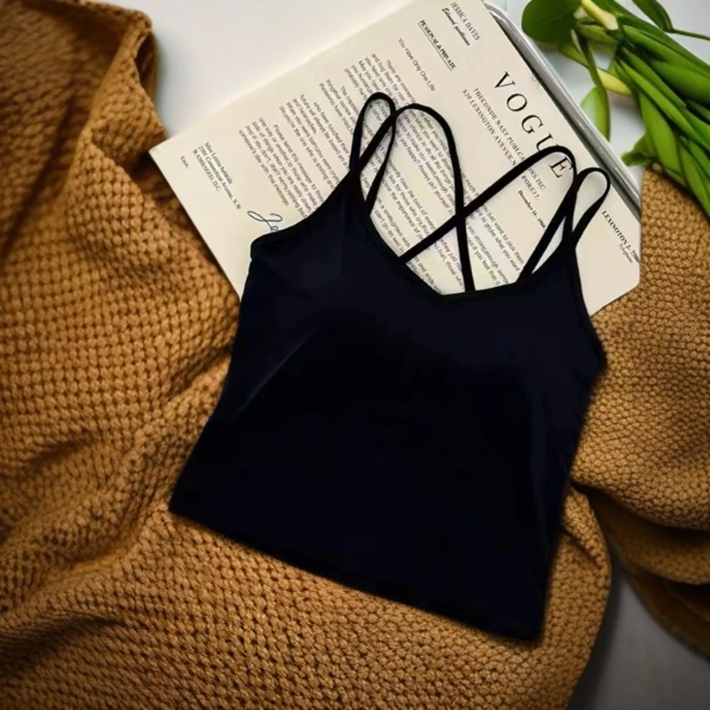 09女夏季内衣新款外穿内搭纯色带胸垫一体式打底衫上衣短款