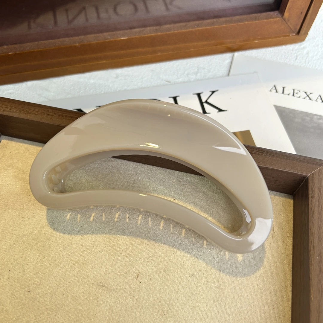 【阿敲】A502~蝴蝶扣13CM秋冬韩国奶茶色抓夹后脑勺盘发鲨鱼夹大号