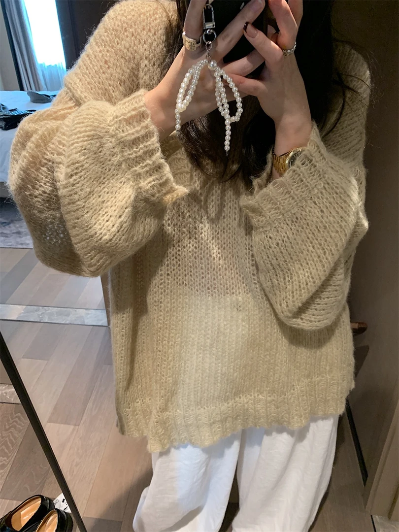 软糯慵懒圆领斜边下摆镂空马海毛宽松大毛衣秋季新品灯笼袖针织衫