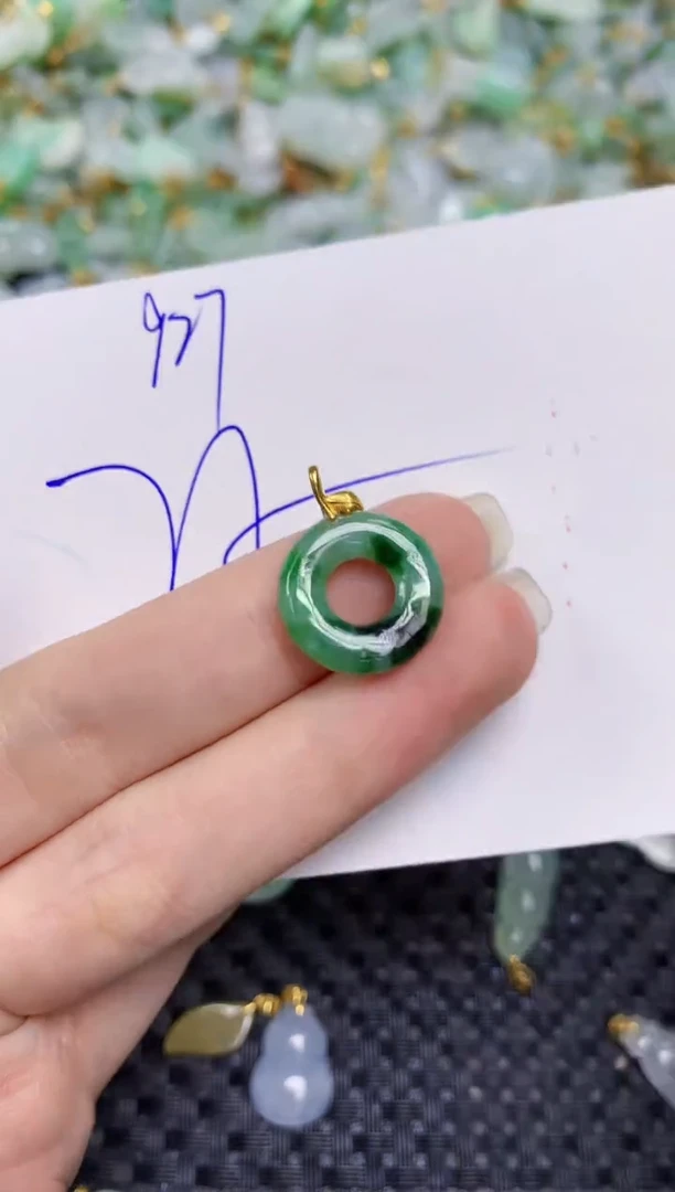 【闪购商品】翡翠颈饰18K金镶嵌天然绚甸A货翡翠