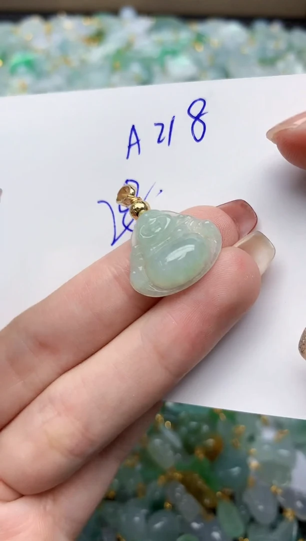 【闪购商品】翡翠颈饰未镶嵌 天然翡翠A货