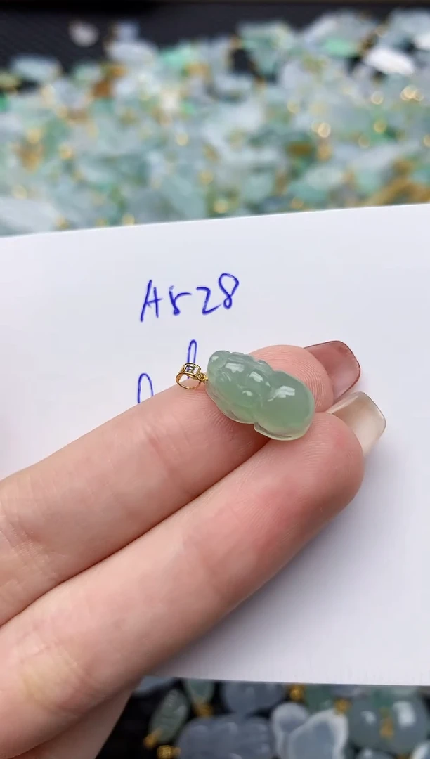 【闪购商品】翡翠颈饰18K金镶嵌 天然翡翠A货