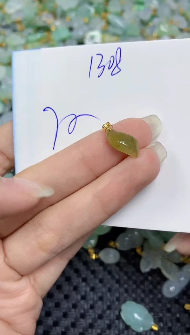 【闪购商品】翡翠颈饰18K金镶嵌天然绚甸A货翡翠