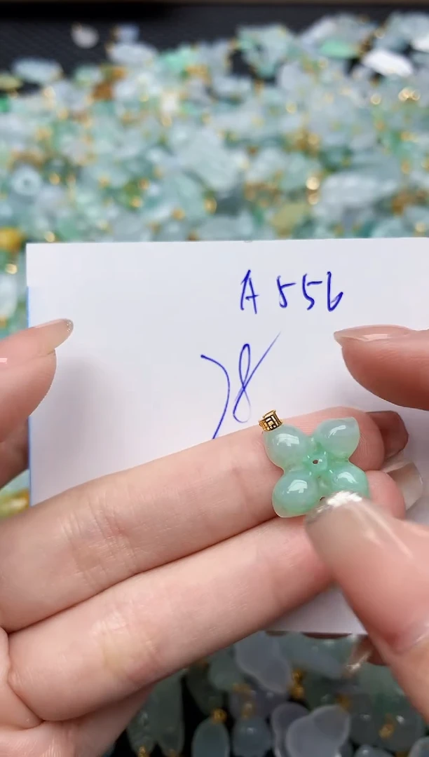 【闪购商品】翡翠颈饰18K金镶嵌 天然翡翠A货