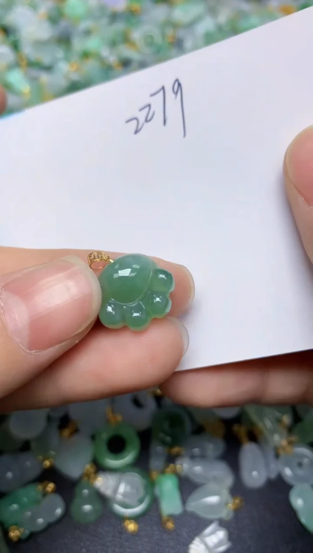 【闪购商品】翡翠颈饰18K金镶嵌   天然翡翠A货