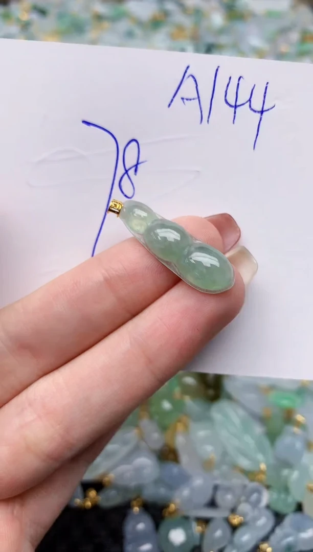 【闪购商品】翡翠颈饰18K金镶嵌 天然翡翠A货