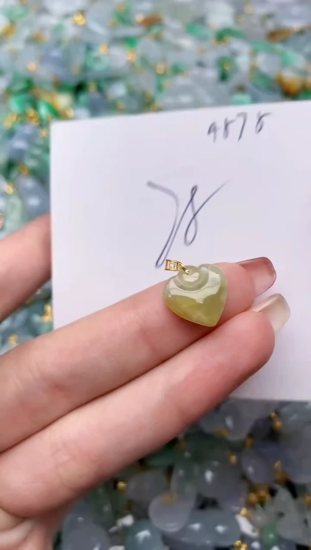 【闪购商品】翡翠颈饰18K金镶嵌 天然翡翠A货