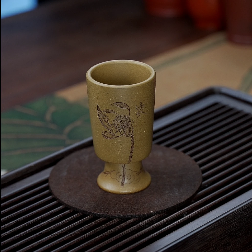 206宜兴原矿紫砂老段泥纯手工刻绘清荷高脚为闻香杯主人杯100ml