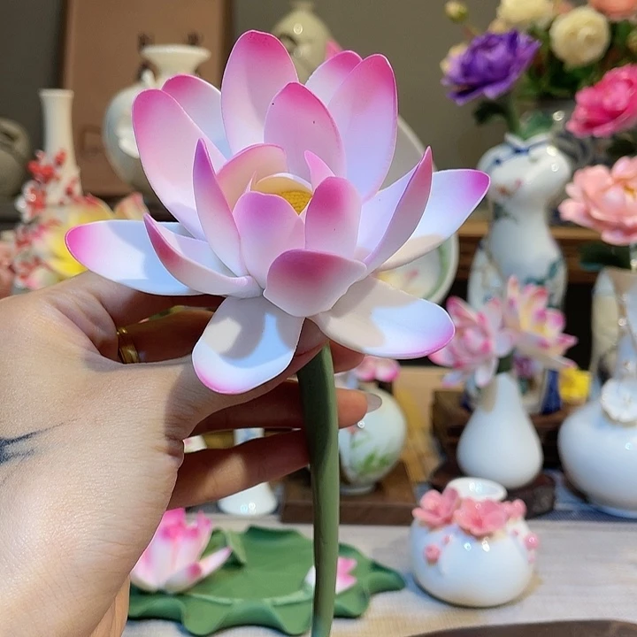 手工陶瓷精致摆件