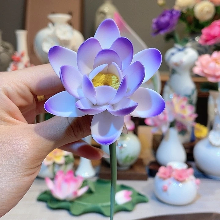 手工陶瓷精致摆件