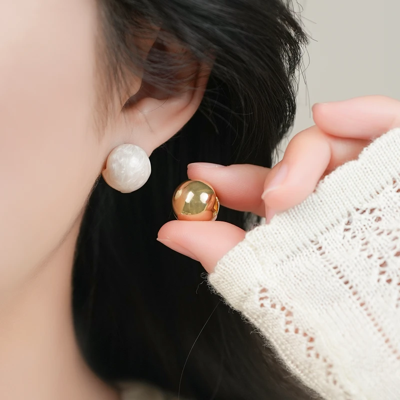 铜合金耳饰 温柔乳白珐琅圆球耳扣轻奢小众设计高级感网红耳环女
