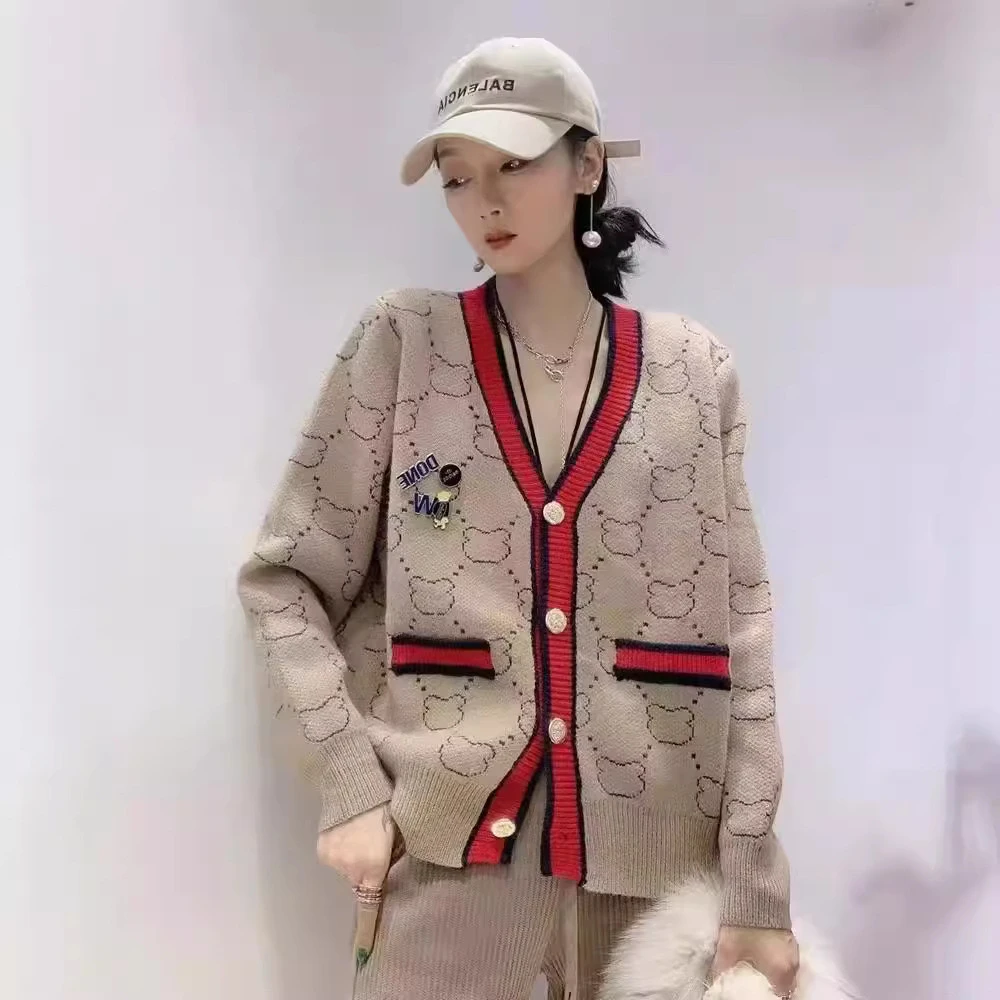 MidniteStar欧货轻奢经典小熊提花针织外套K2110 DD