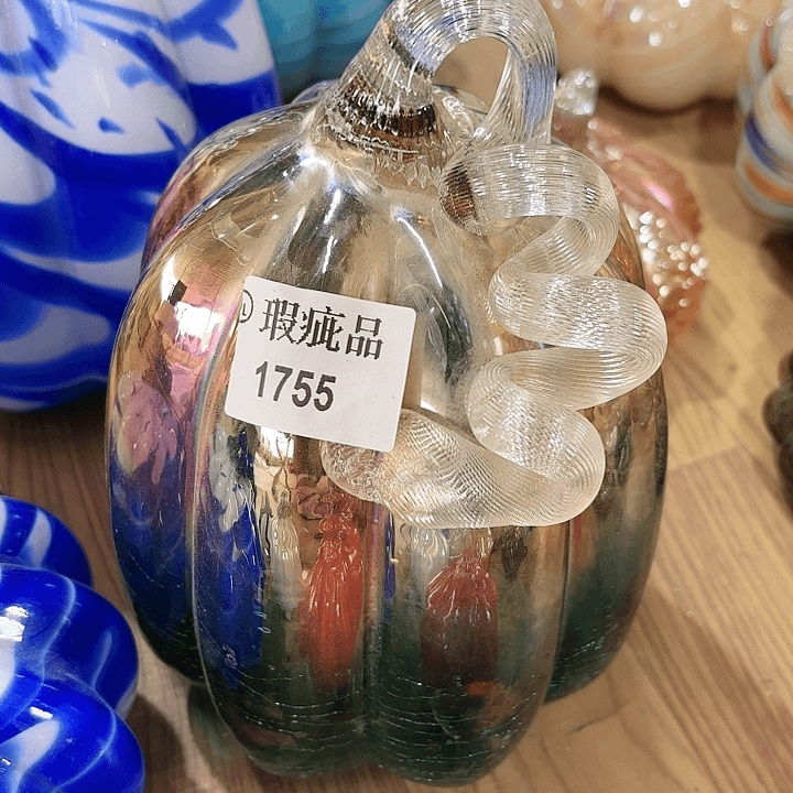 1755 家悦美居花瓶摆件瑕