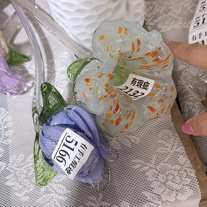 5166 家悦美居花瓶摆件大瑕一对