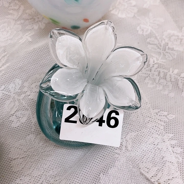 2646 家悦美居花瓶摆件加花