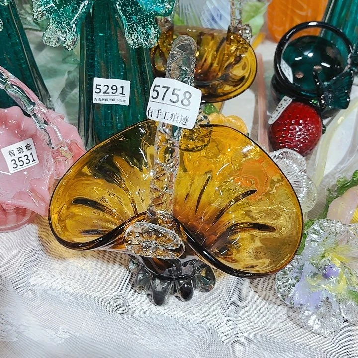 .****头5758 家悦美居花瓶摆件有手工痕迹