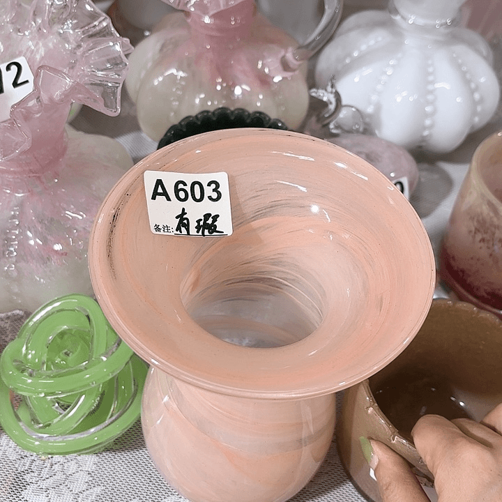 603 家悦美居花瓶摆件瑕