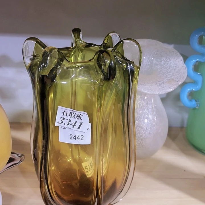 3341 家悦美居琉璃花瓶摆件瑕