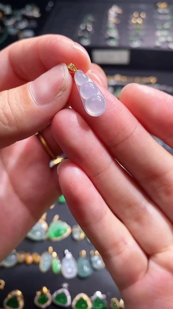 【闪购商品】翡翠吊坠(不含链)18K金镶嵌1