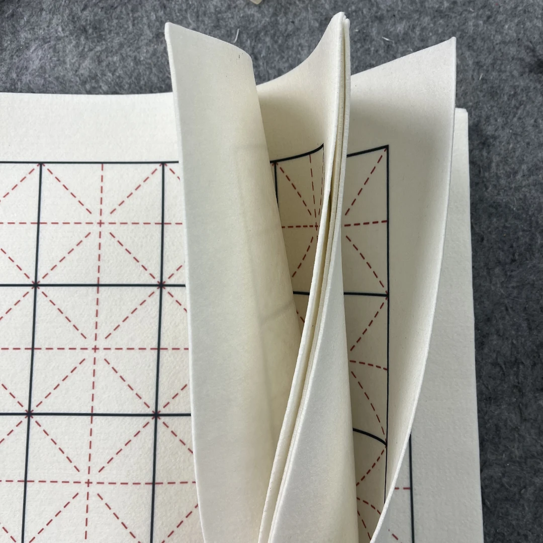 拍一发二【米字格书法毛毡垫】50×70cm 米字格7cm格子一张