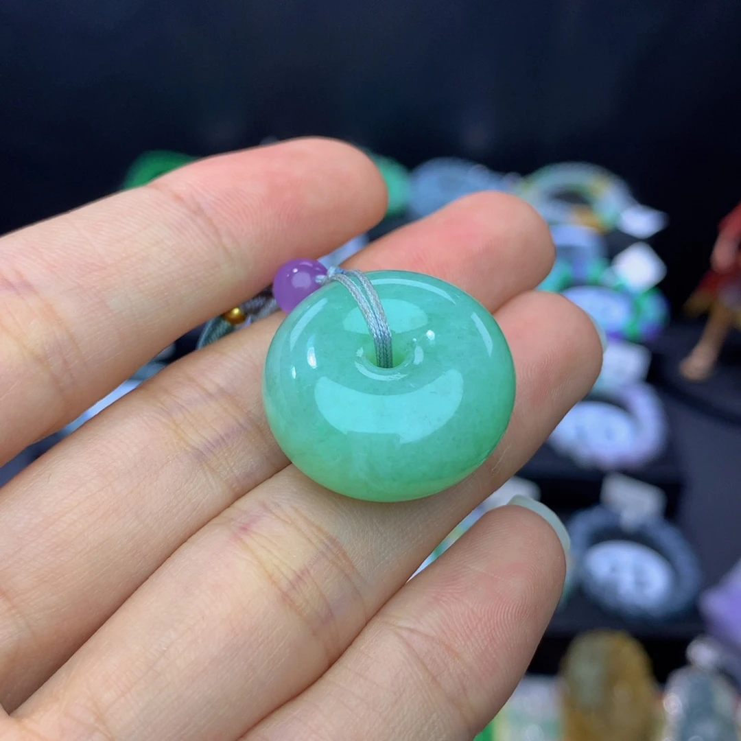 翡翠手链未镶嵌翡翠