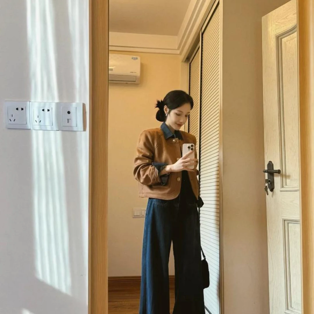 美拉德秋冬复古穿搭女新款鹿皮绒短款外套牛仔衬衫阔腿裤三件套女