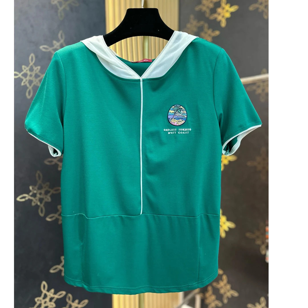 【宠粉福利】40-60岁精致女性 显瘦时尚百搭绿色刺绣帽衫短袖#9388