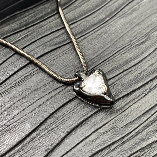 铜合金项链 03490大绮原创暗黑甜酷风黑色爱心百搭项链