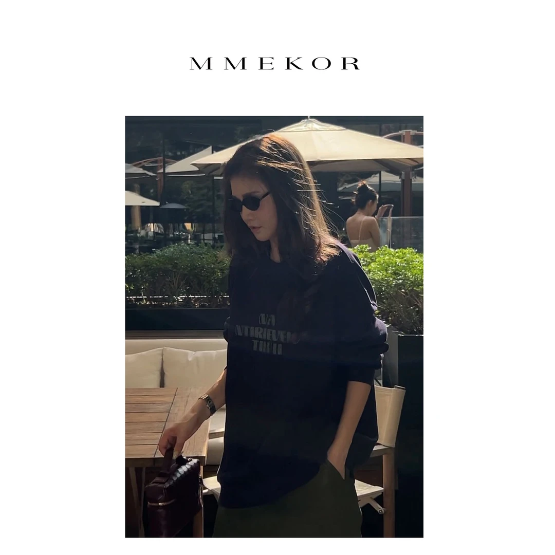 MMEKOR“允真卫衣”2025新款活力常青藤时髦百搭上衣 88813