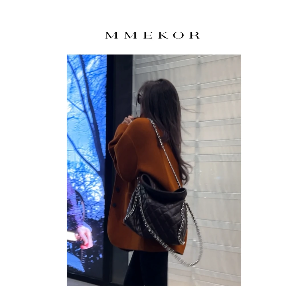 MMEKOR“哈尼雪乡”外套 2025新款返潮复古风加绒两穿上衣 88893