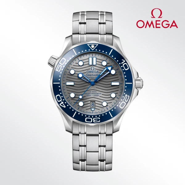 99新 Omega/欧米茄 /海马300/表径42mm/公价48100元/蓝盘手表