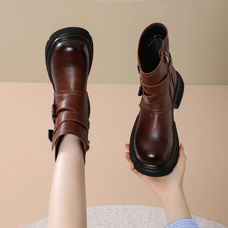 显脚小马丁靴女英伦风2024秋冬新款超火潮酷厚底小个子炸街小短靴